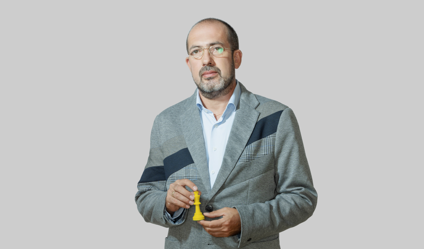 Александр Ларьяновский