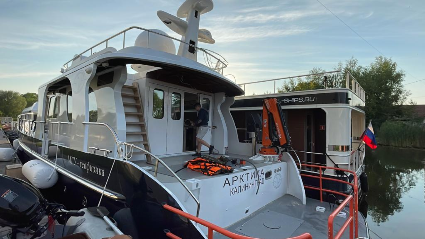 Как выглядит корма яхты