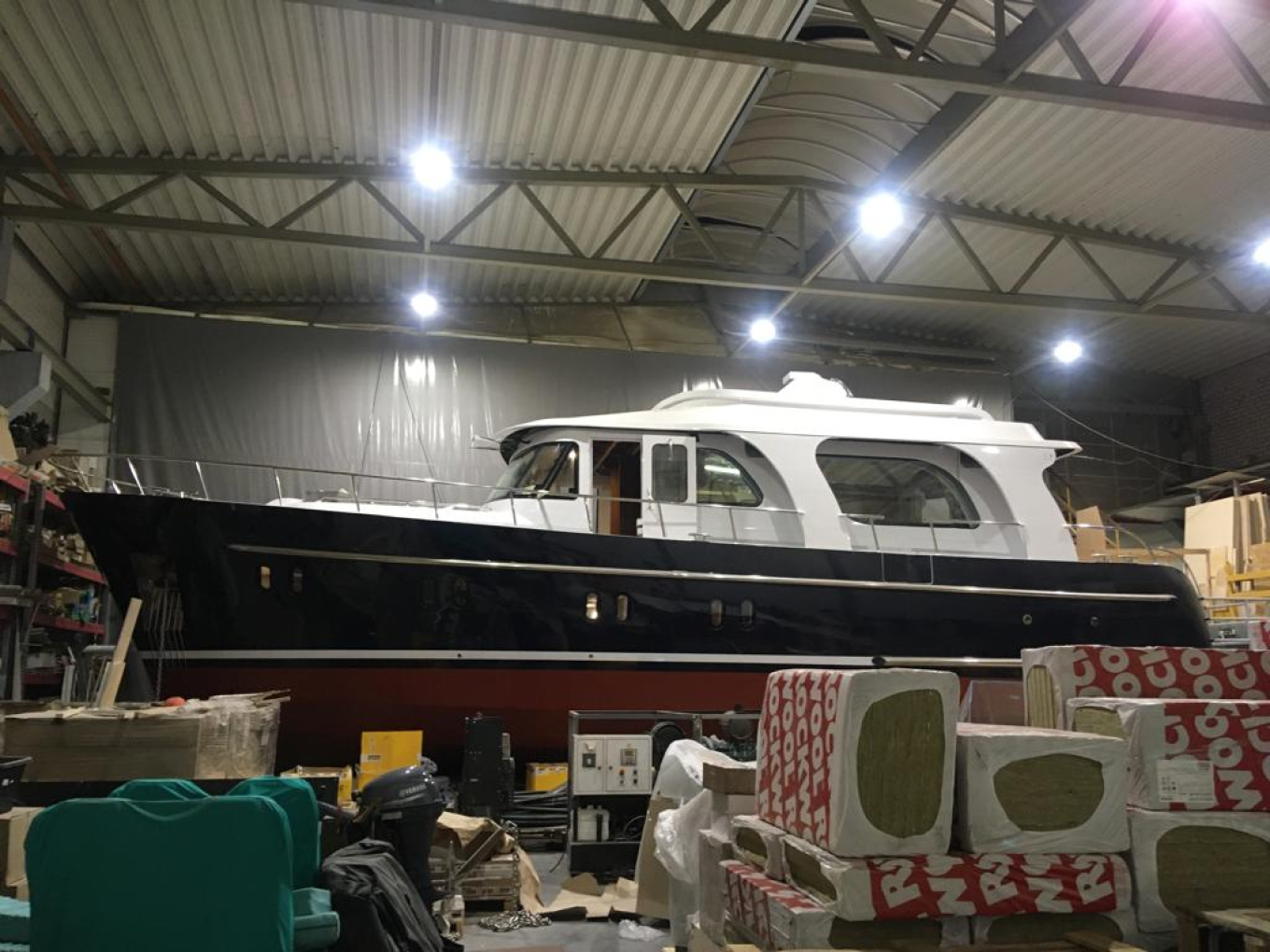 Проведение отделочных работ на судне