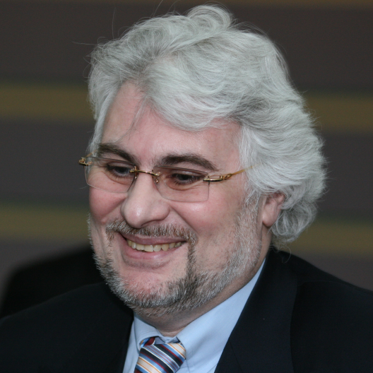 Сергей Саркисов