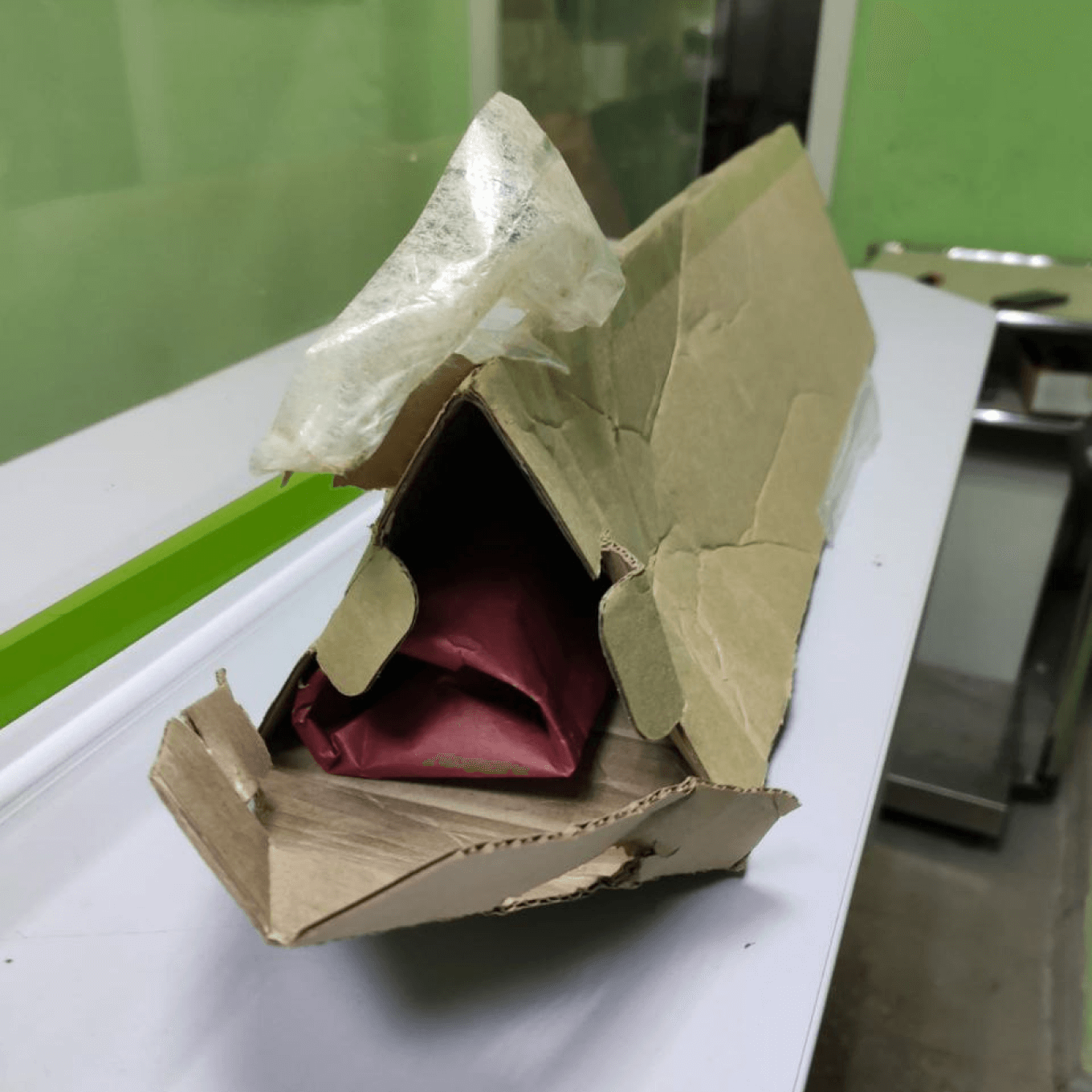 Посылка, которую замял СДЭК