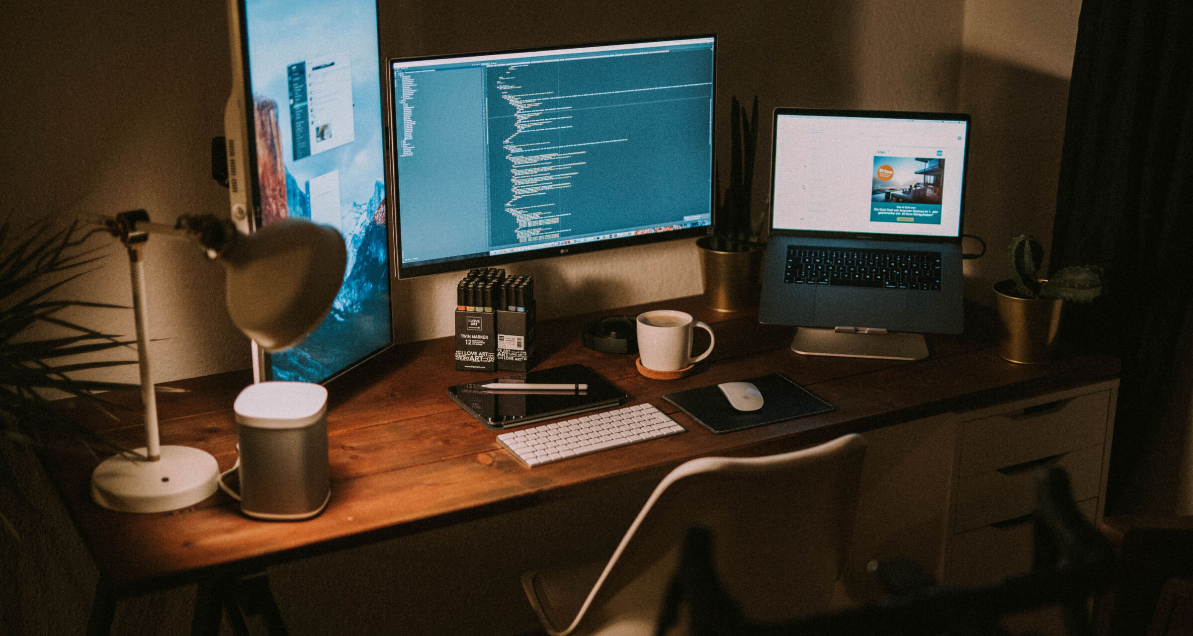 От столика в кафе до русской печки: где предприниматели ведут бизнес