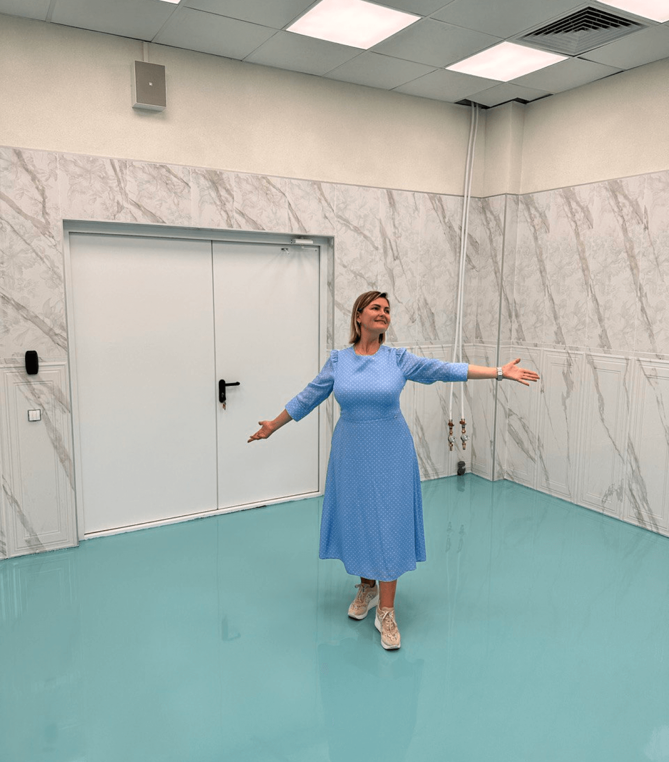 Новая расцветка пола в лаборатории