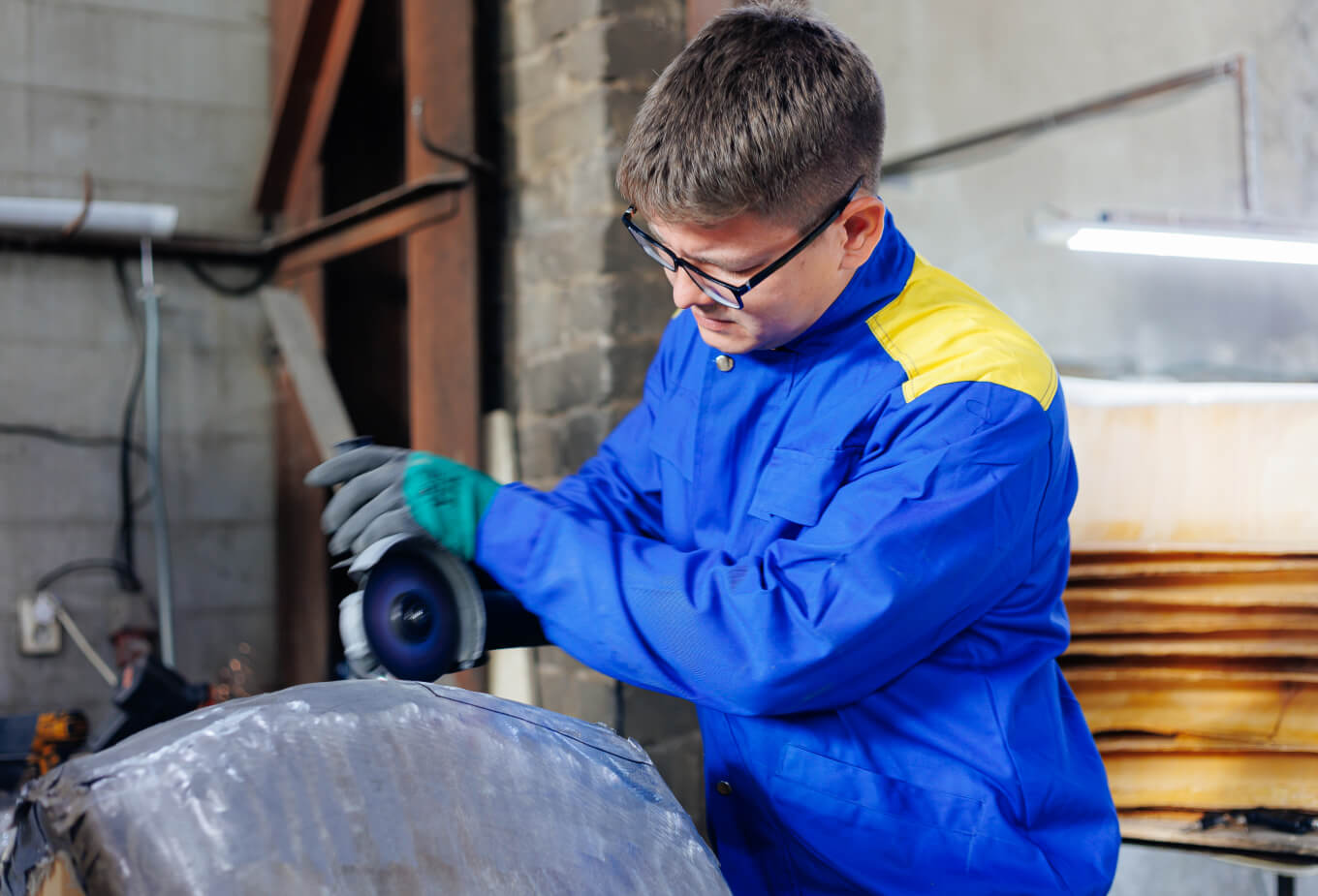 Оборудование для изготовления гнутоклеенной фанеры