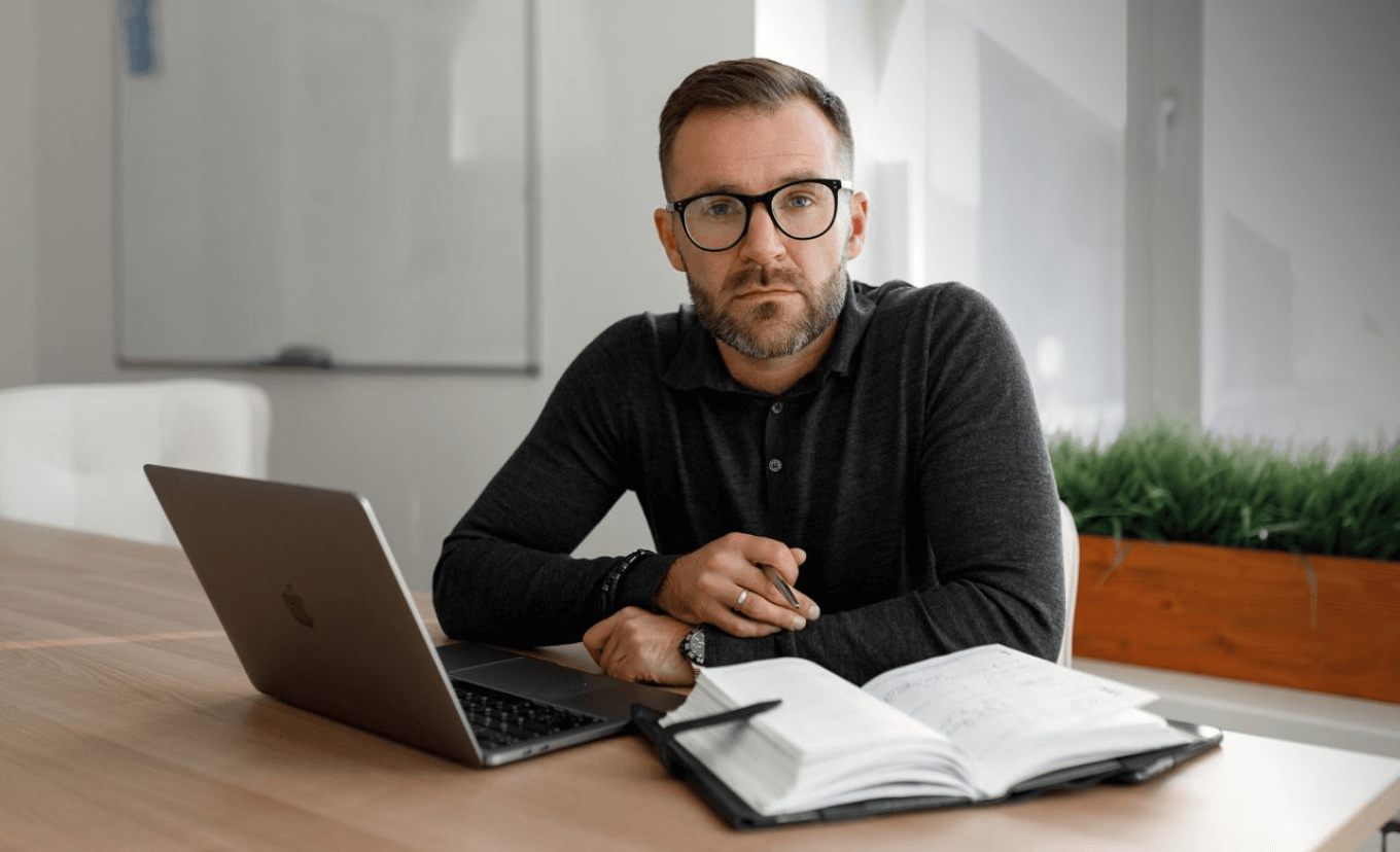 Дмитрий Гусев