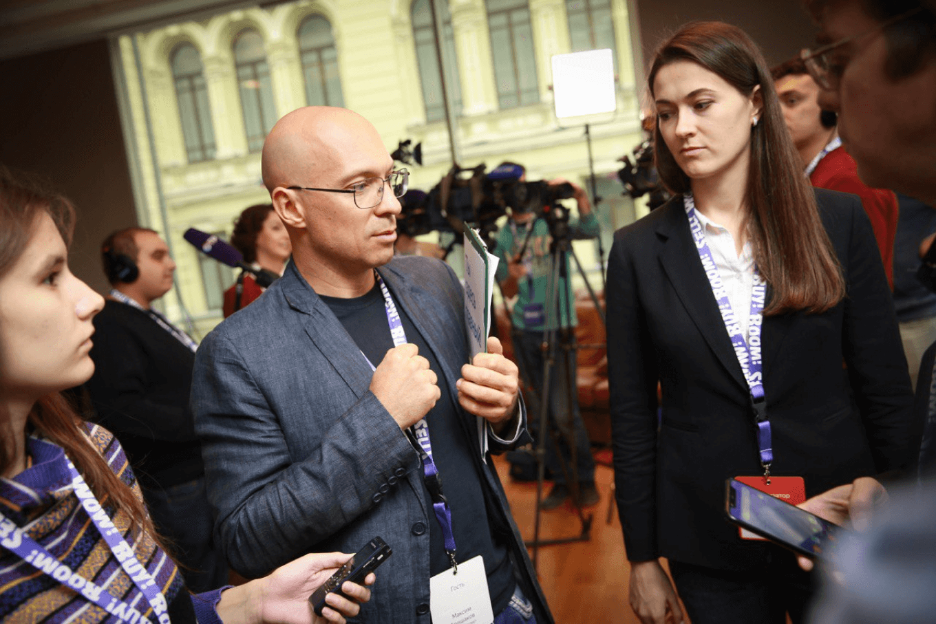 Организация пресс-подхода к спикеру на митапе