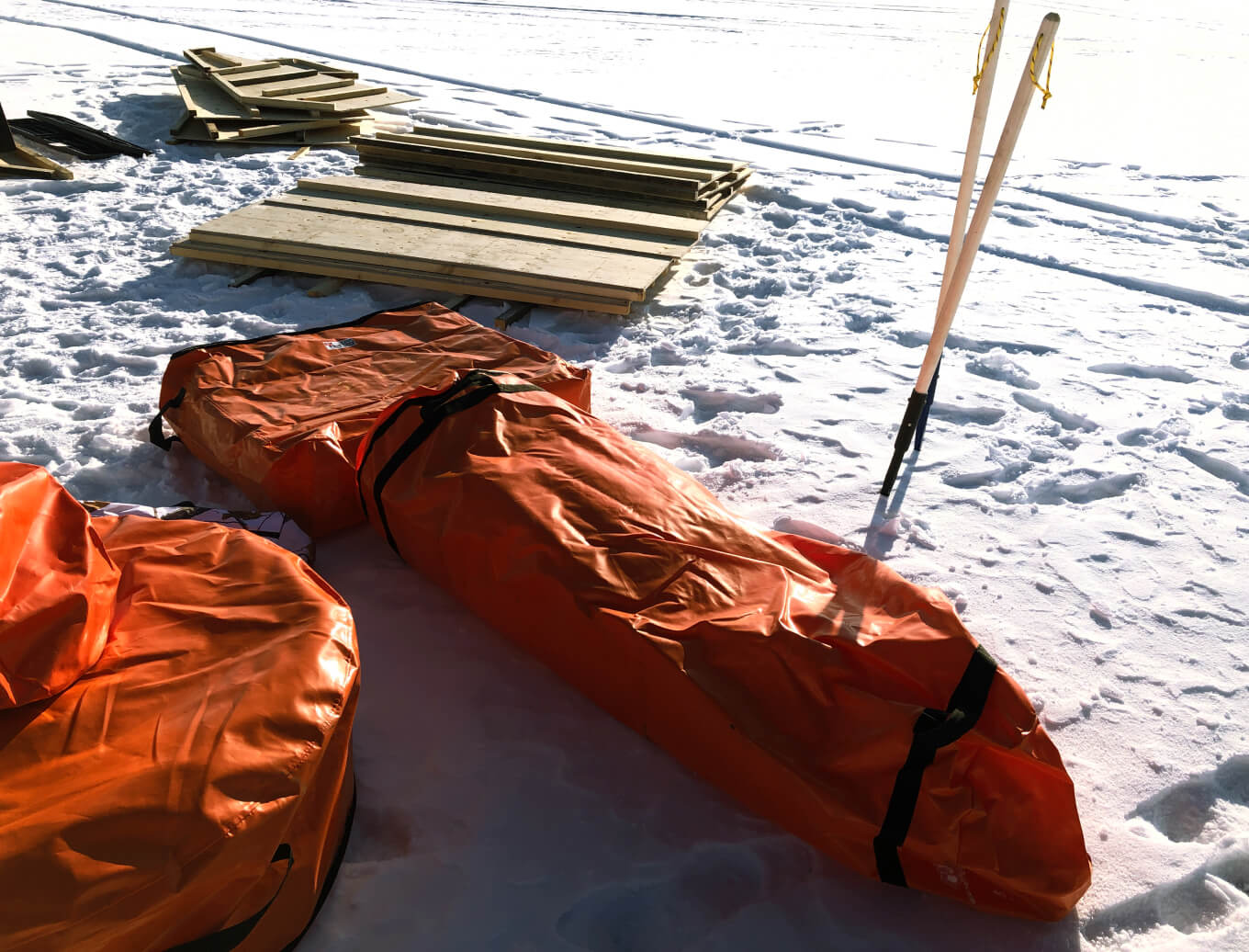 Палатки в собранном виде