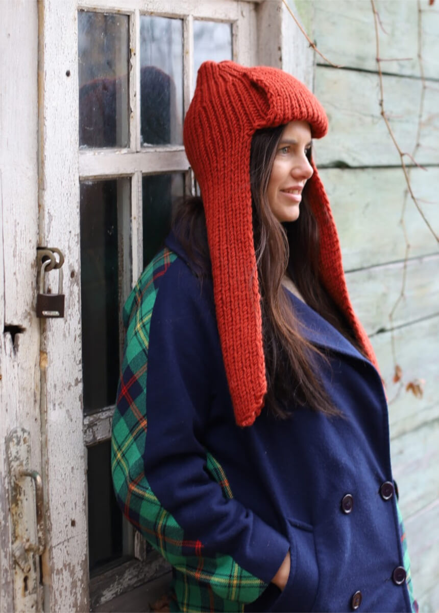 Фото шапки, связанной мастерицами и бабушкой