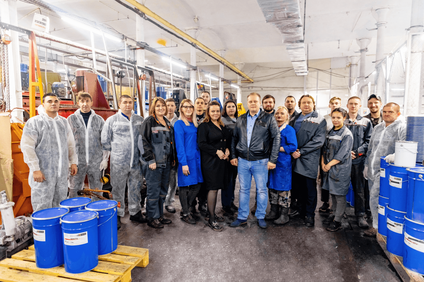 Сотрудники компании «Бета-Силикон»