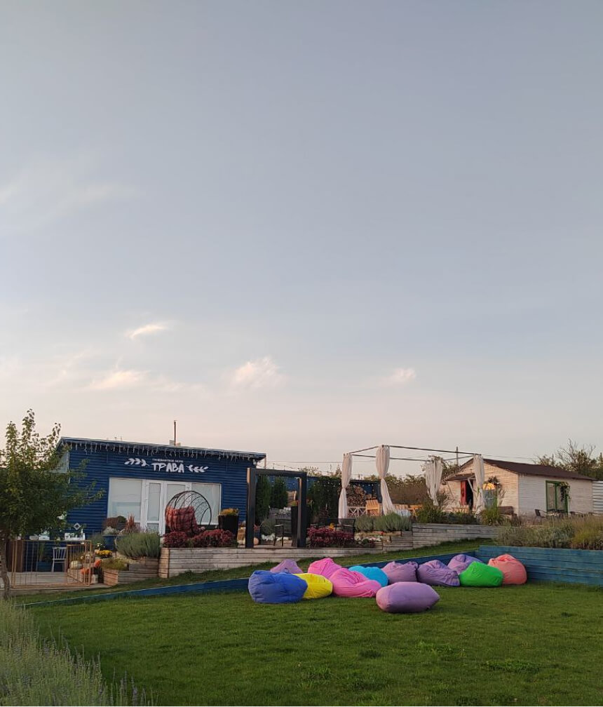 Как стелить газон