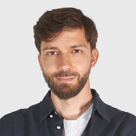 Евгений Гришаков