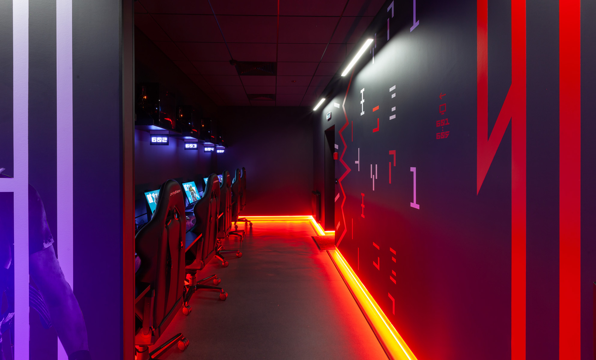 дизайн компьютерного клуба