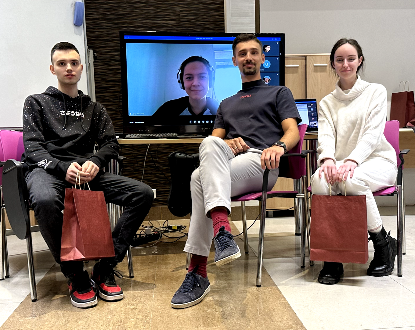 Стажеры IT-лаборатории VibeLab