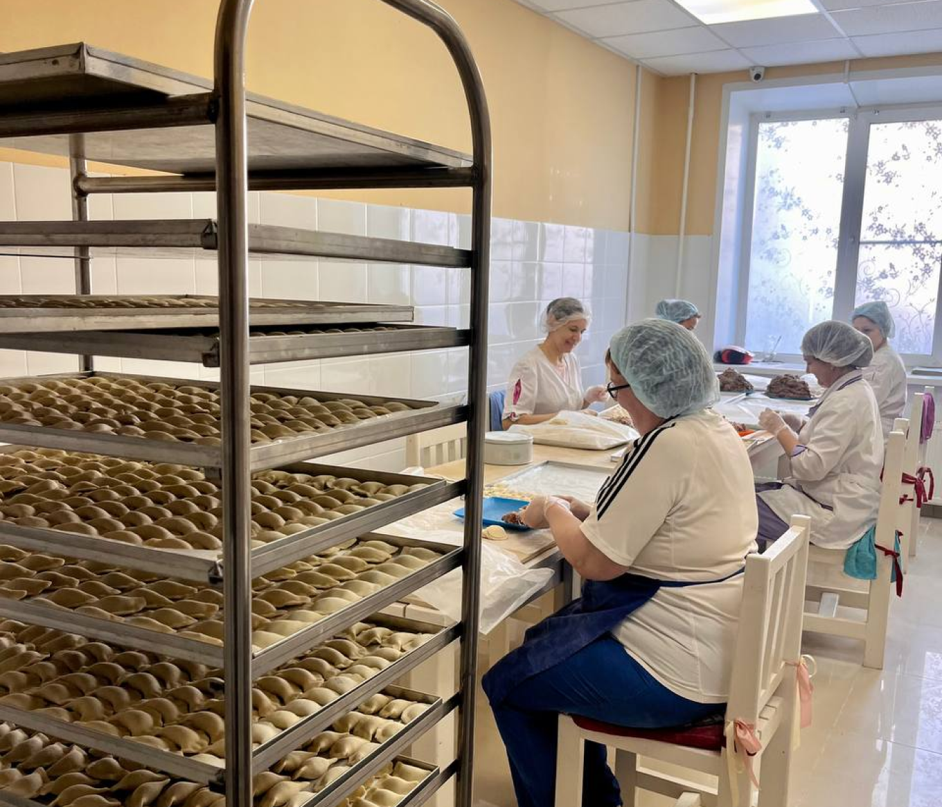 Производство пельменей в кафе «Горячий пельмень»