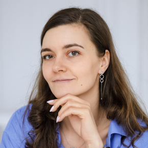 Алена Сафронова