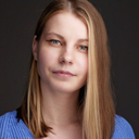 Полина Ефремова  