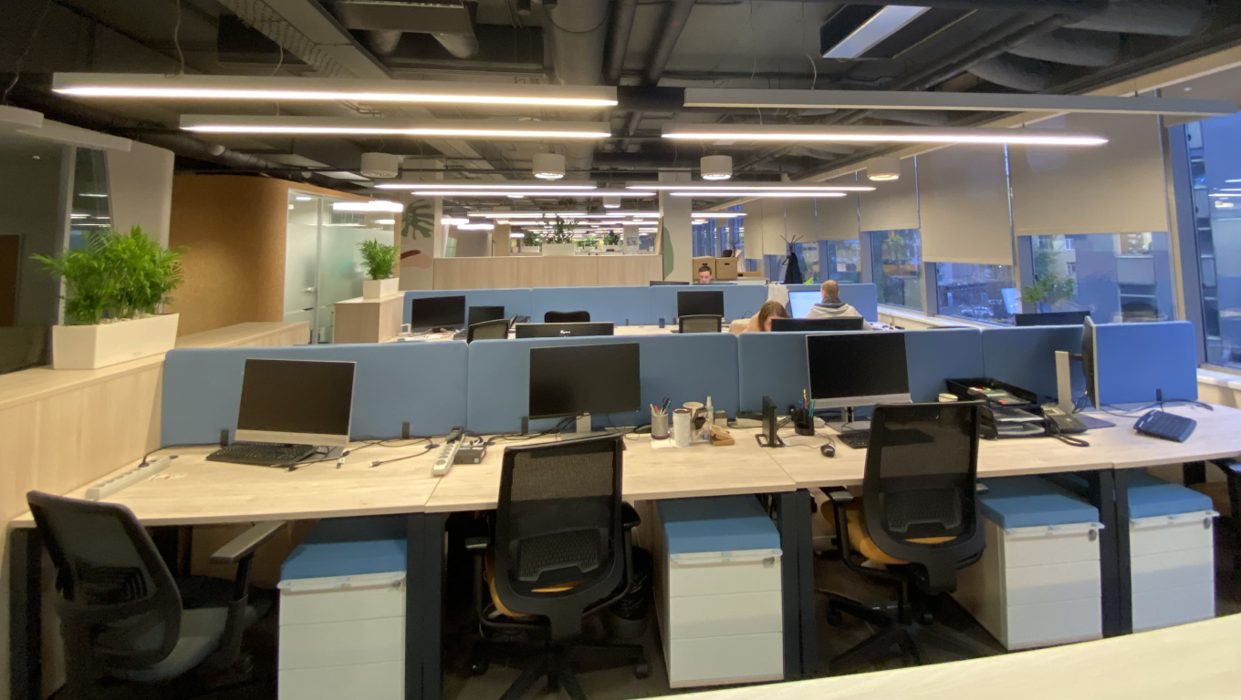 Дизайнерские светильники в офисе