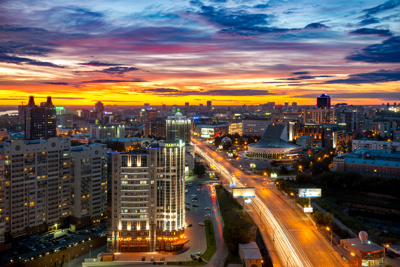 Октябрьская магистраль в Новосибирске