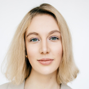 Елена Комарова