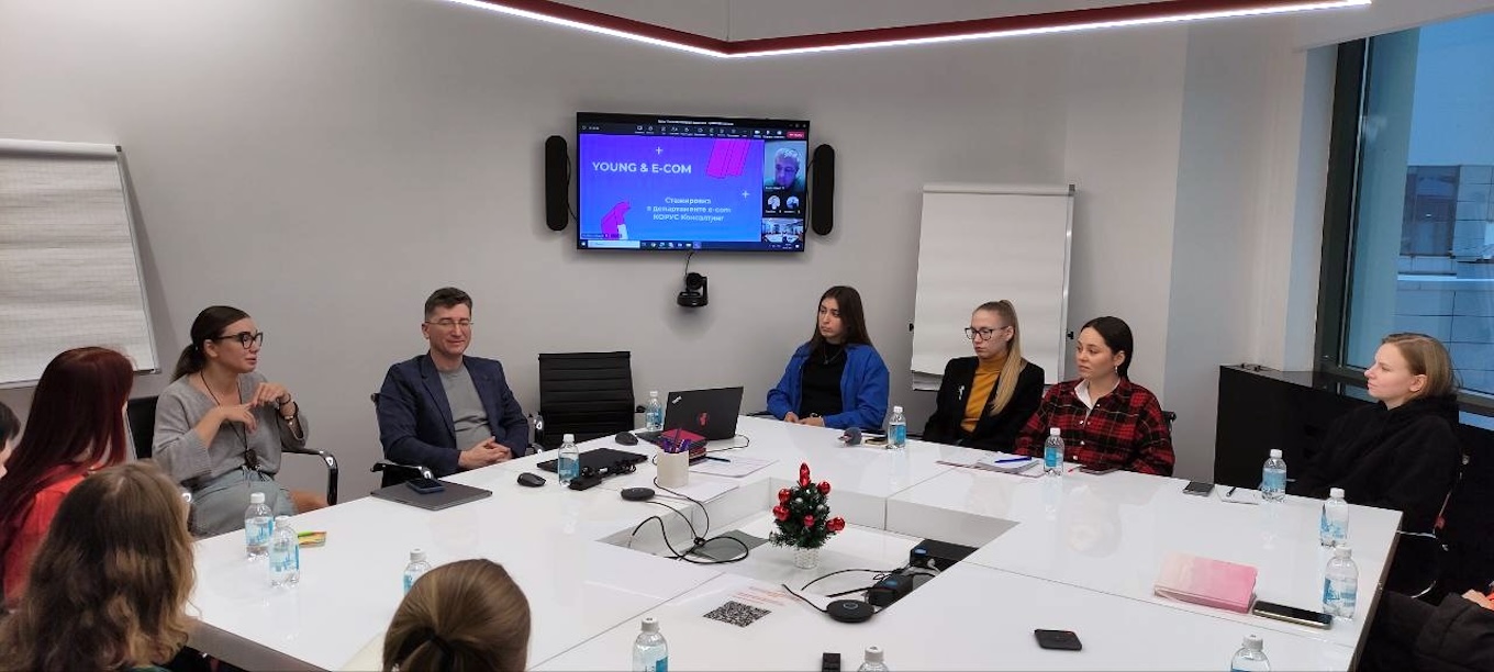 Кандидаты на одном из этапов отбора