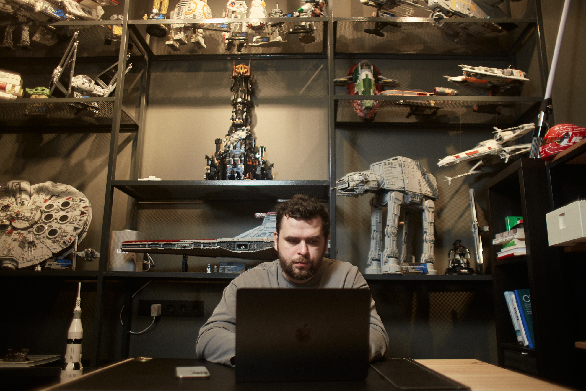 Чем дольше я живу в мире соцсетей, тем лучше понимаю, что здесь нет законов