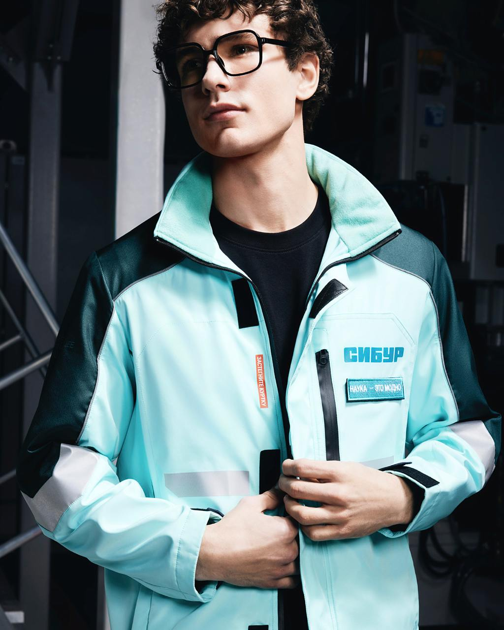 Одежда для ученых СИБУРа, разработанная брендом «ОЛОВО»