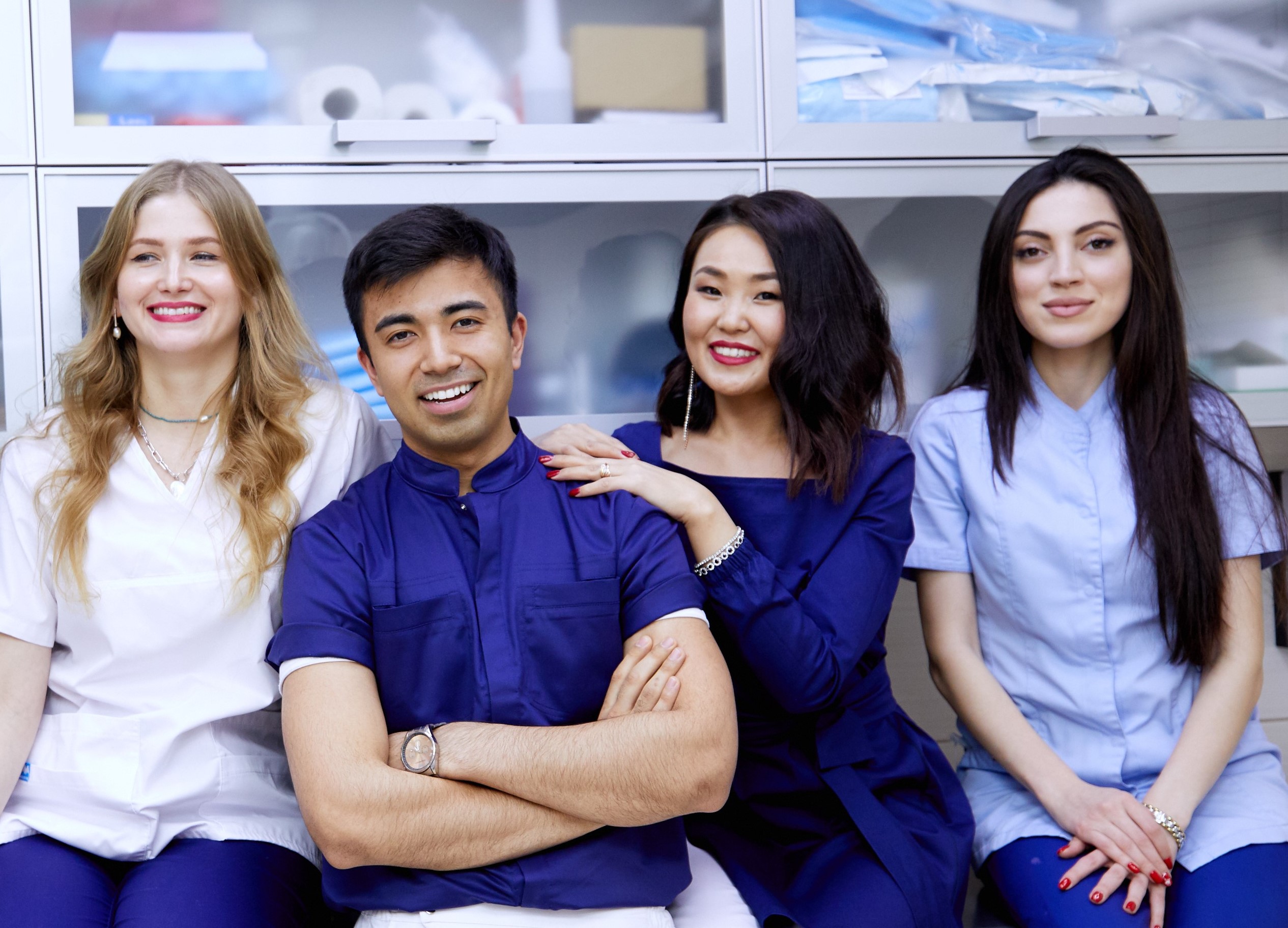 Сотрудники медицинского центра доктора Шипкова