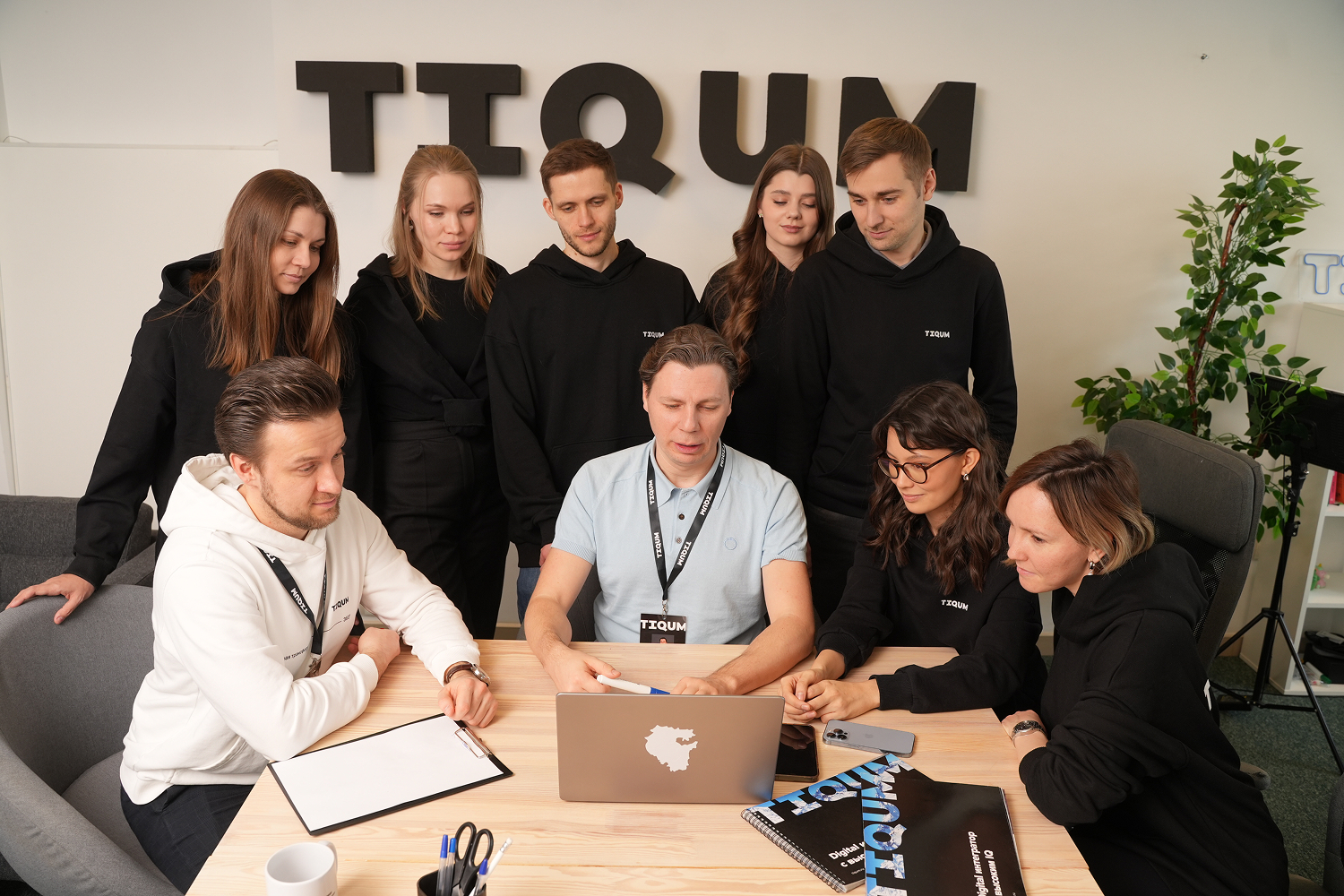 Командная работа Tiqum