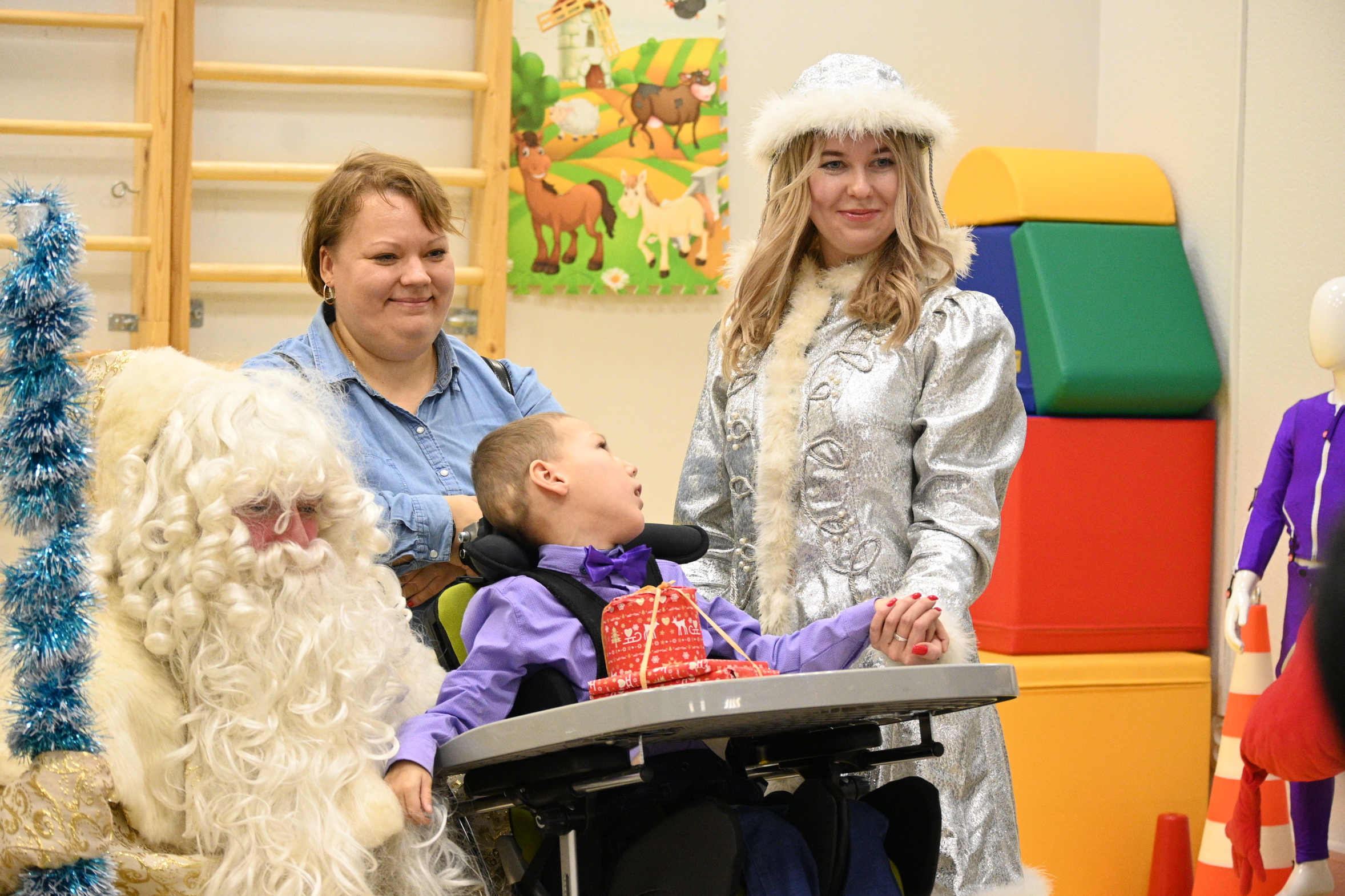 Новогодняя Елка для подопечных фонда