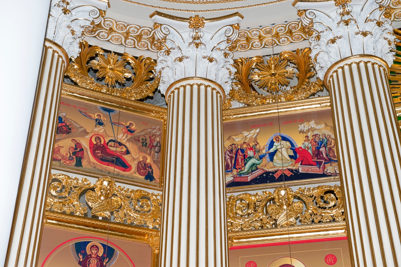 Троицкий собор изнутри