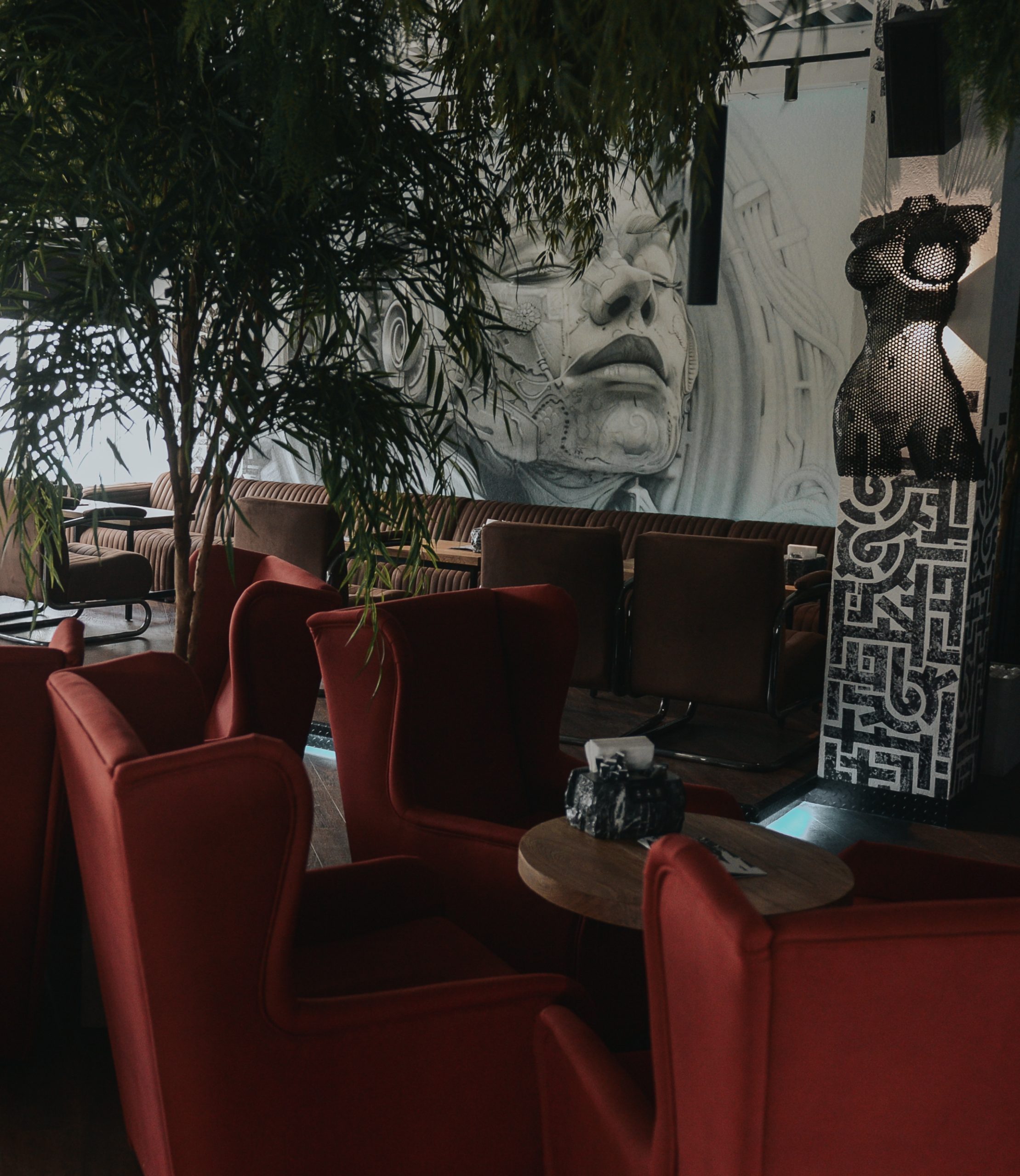 Интерьер лаунж-бара