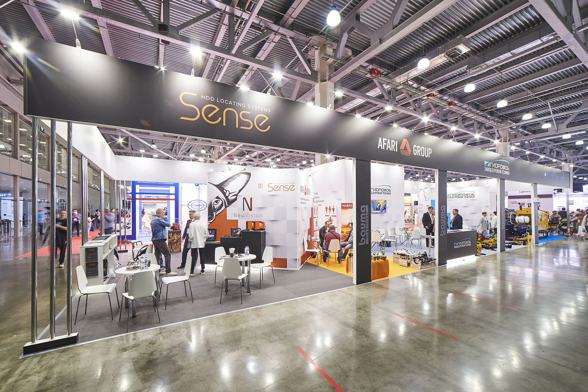 Фото стенда компании SENSE