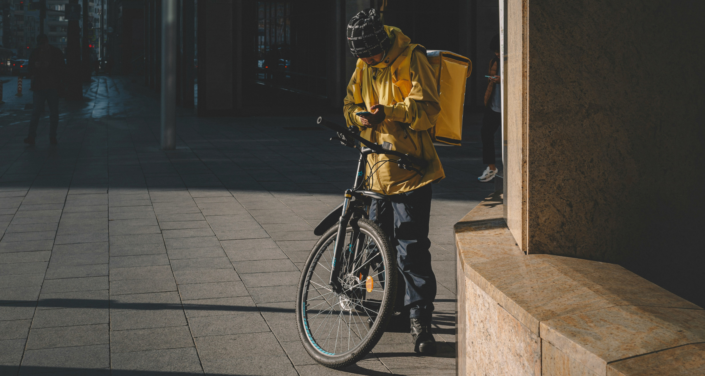 Зарплаты выше, чем у айтишников, и доставка дронами