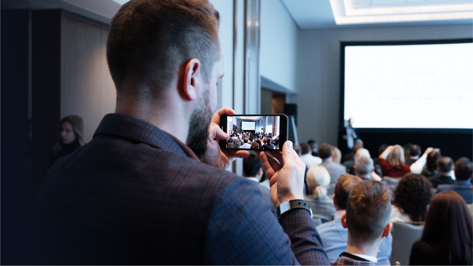 Управлять сообществом поможет аналитика и ИИ