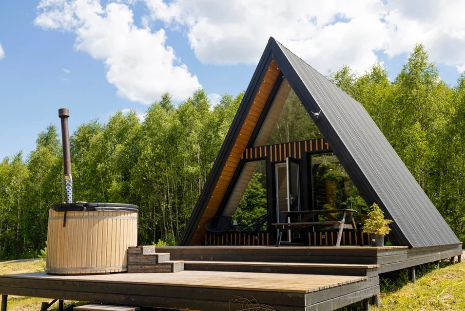 Глэмпинг Доминго Дача / Naturalist.Travel