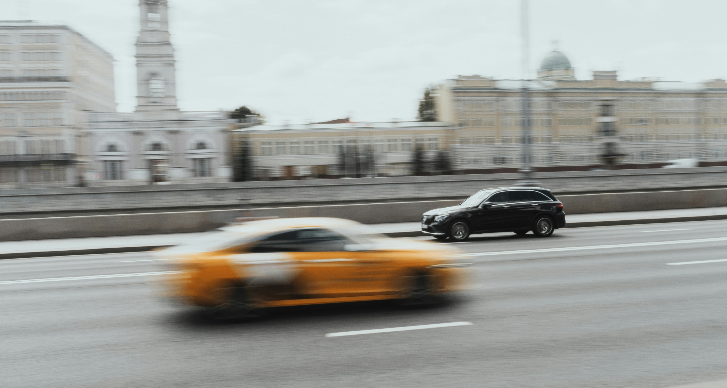 Минпромторг добавил еще четыре модели в список разрешенных для такси машин