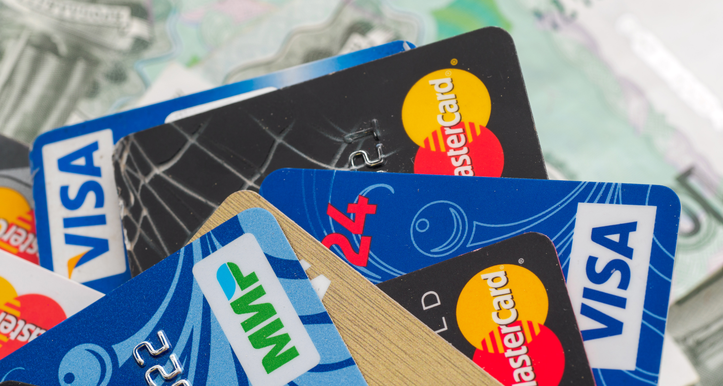 Гонка зарплат на российском рынке труда сильно замедлилась