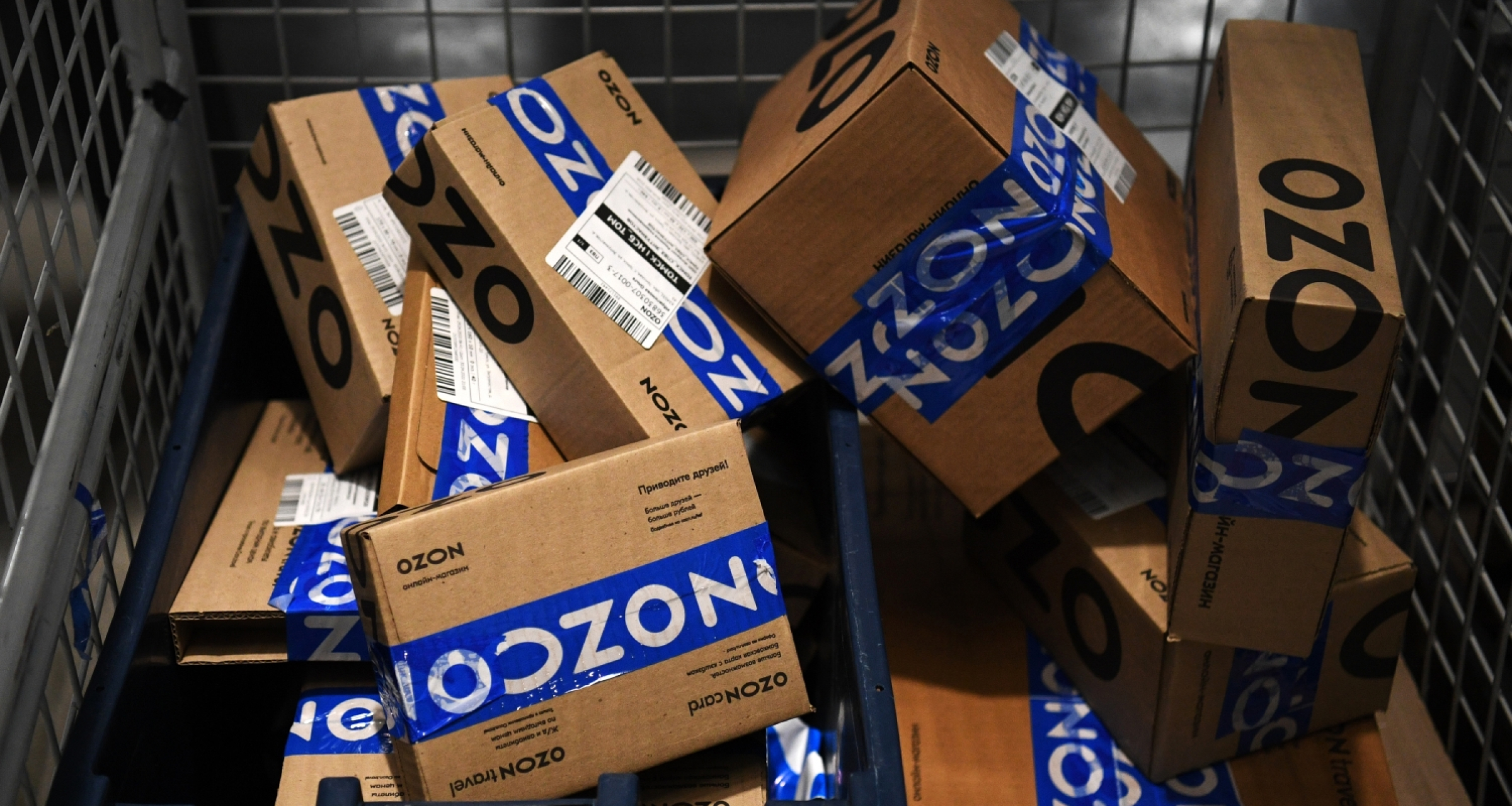 Ozon с 1 апреля сократит время бесплатного размещения возвратов и вывозов