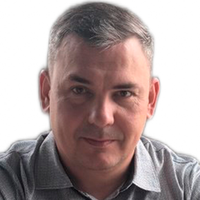 Александр Сафонов