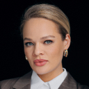 Юлия Лановая