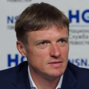 Александр Волгин