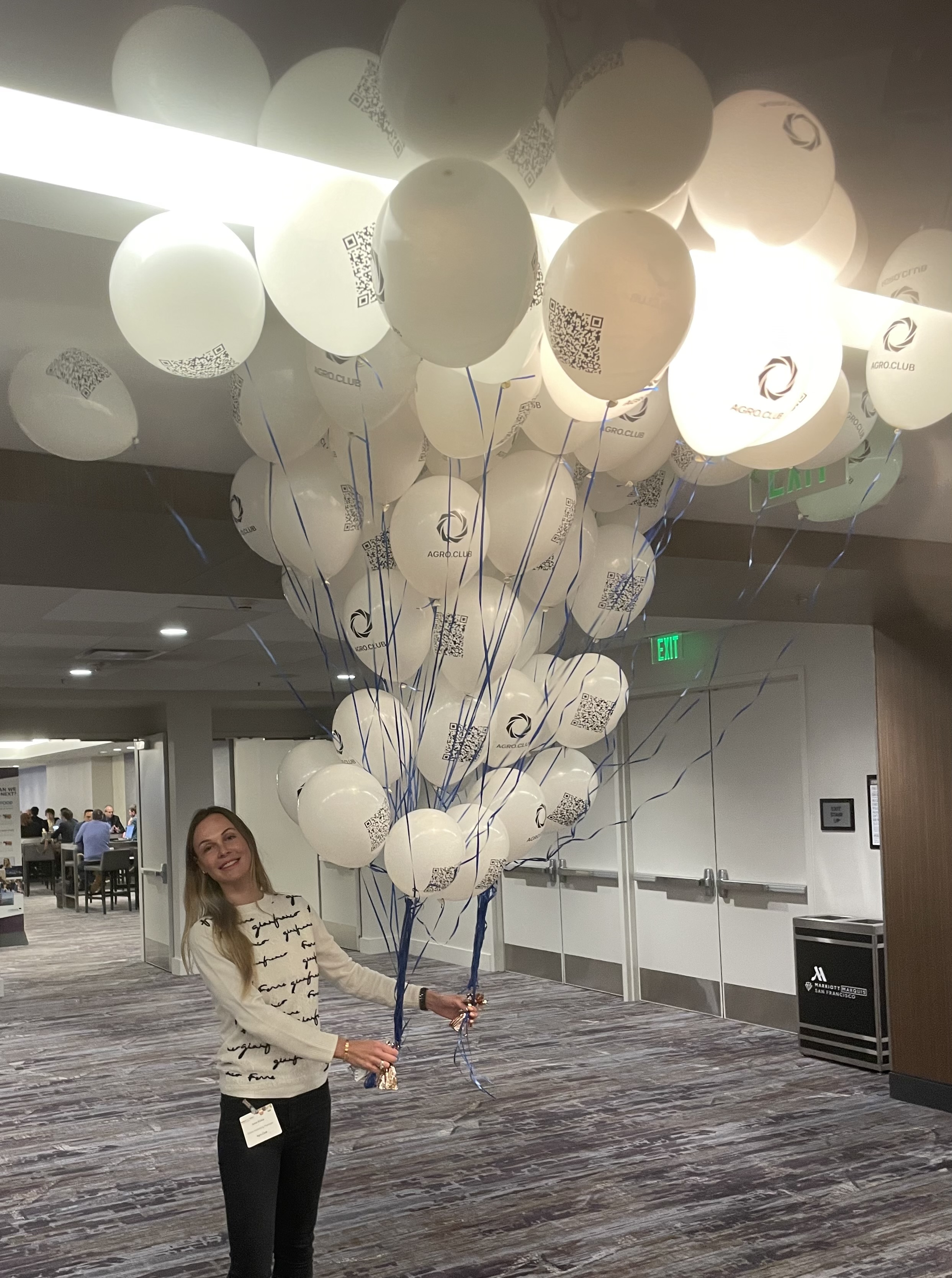 Автор статьи на международной выставке