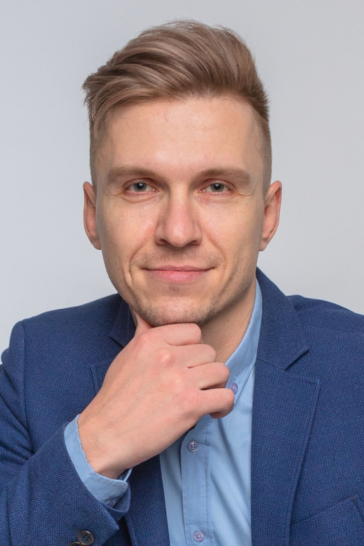 Александр Завьялов