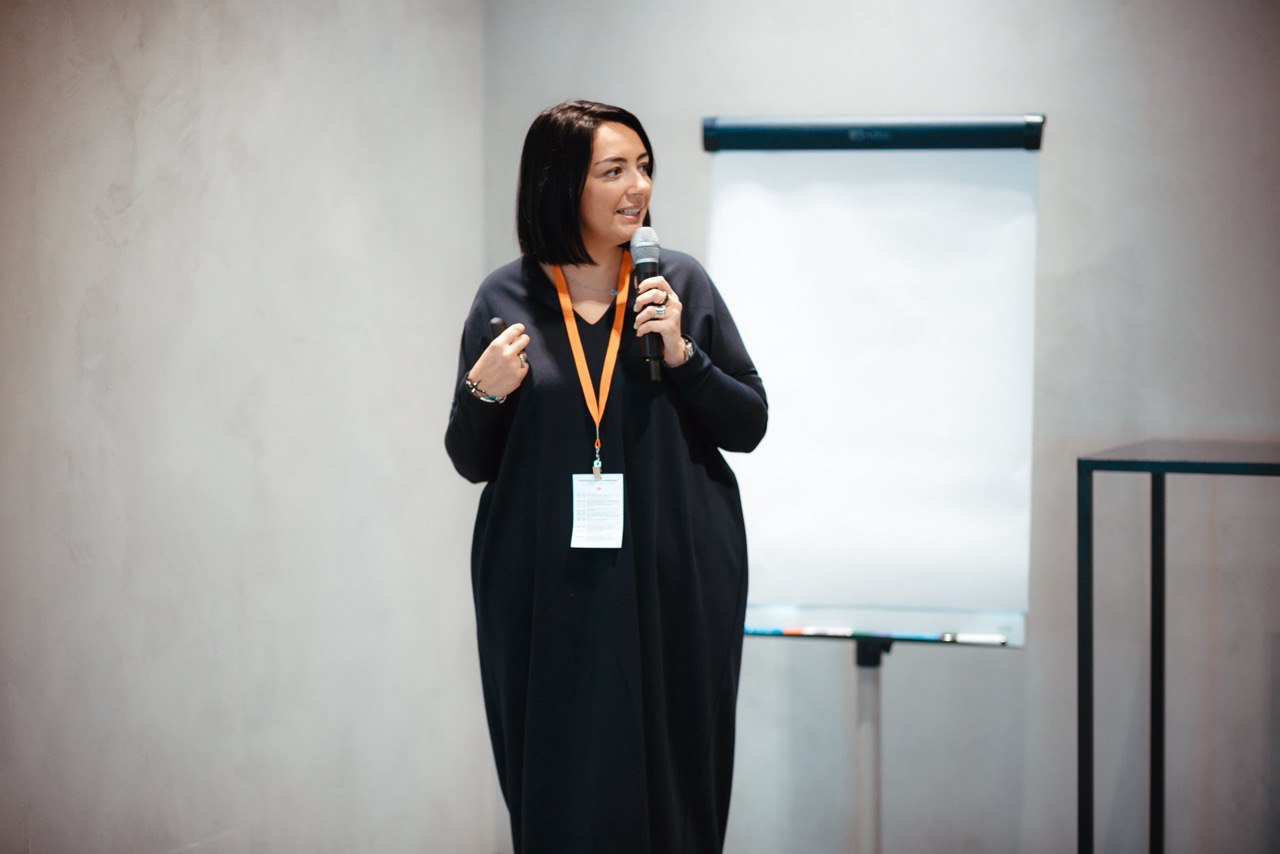 Камила Велибекова — основатель и управляющий партнёр в агентстве по организации путешествий и мероприятий «Премьер Туризм»