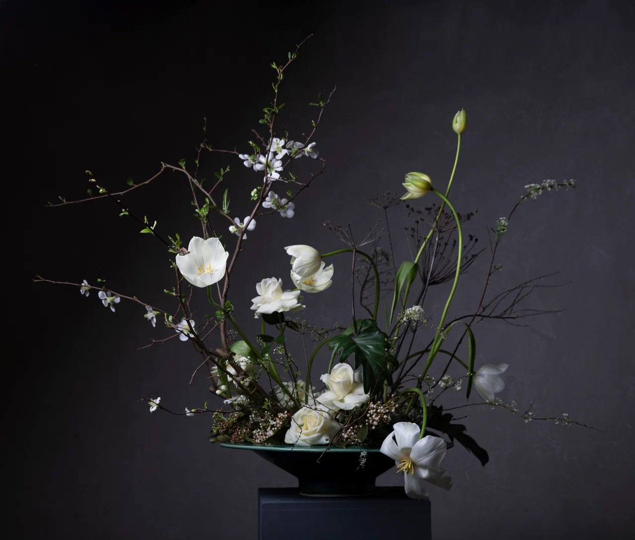 Фактура в букете может создать ощущение легкости, мягкости, глубины