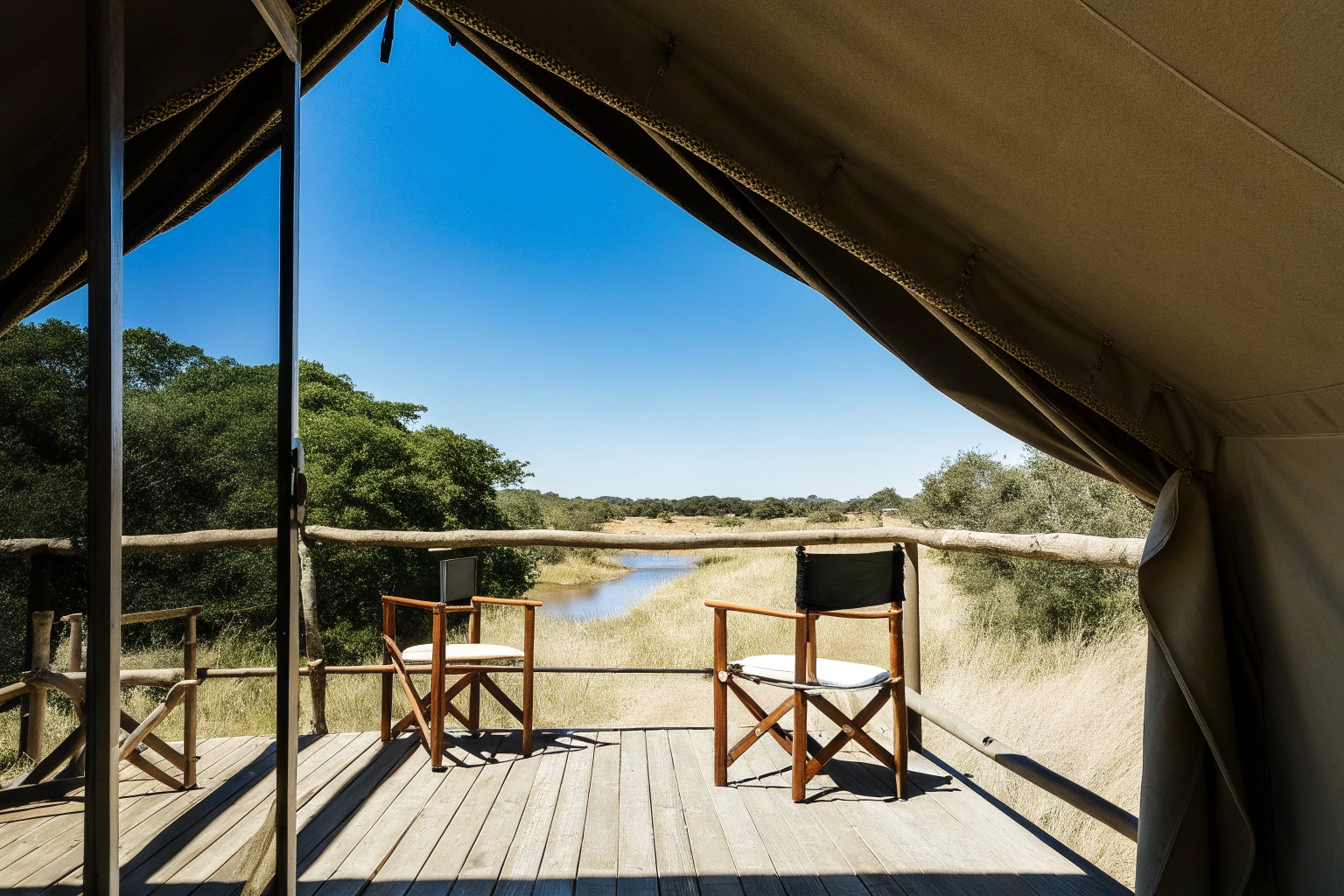 Глэмпинг на берегу реки