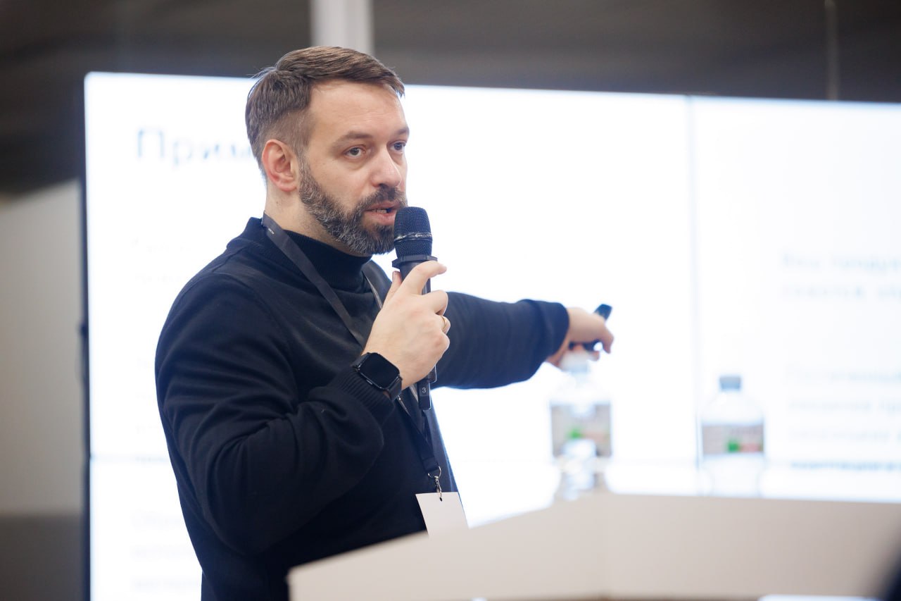 Константин рассказывает о правилах симуляции