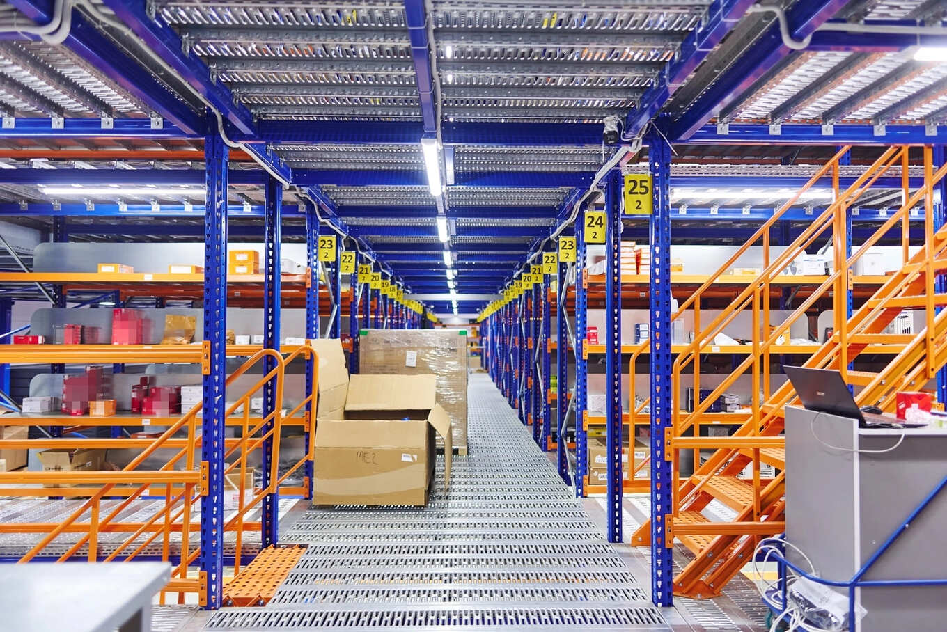 Мезонинные стеллажи