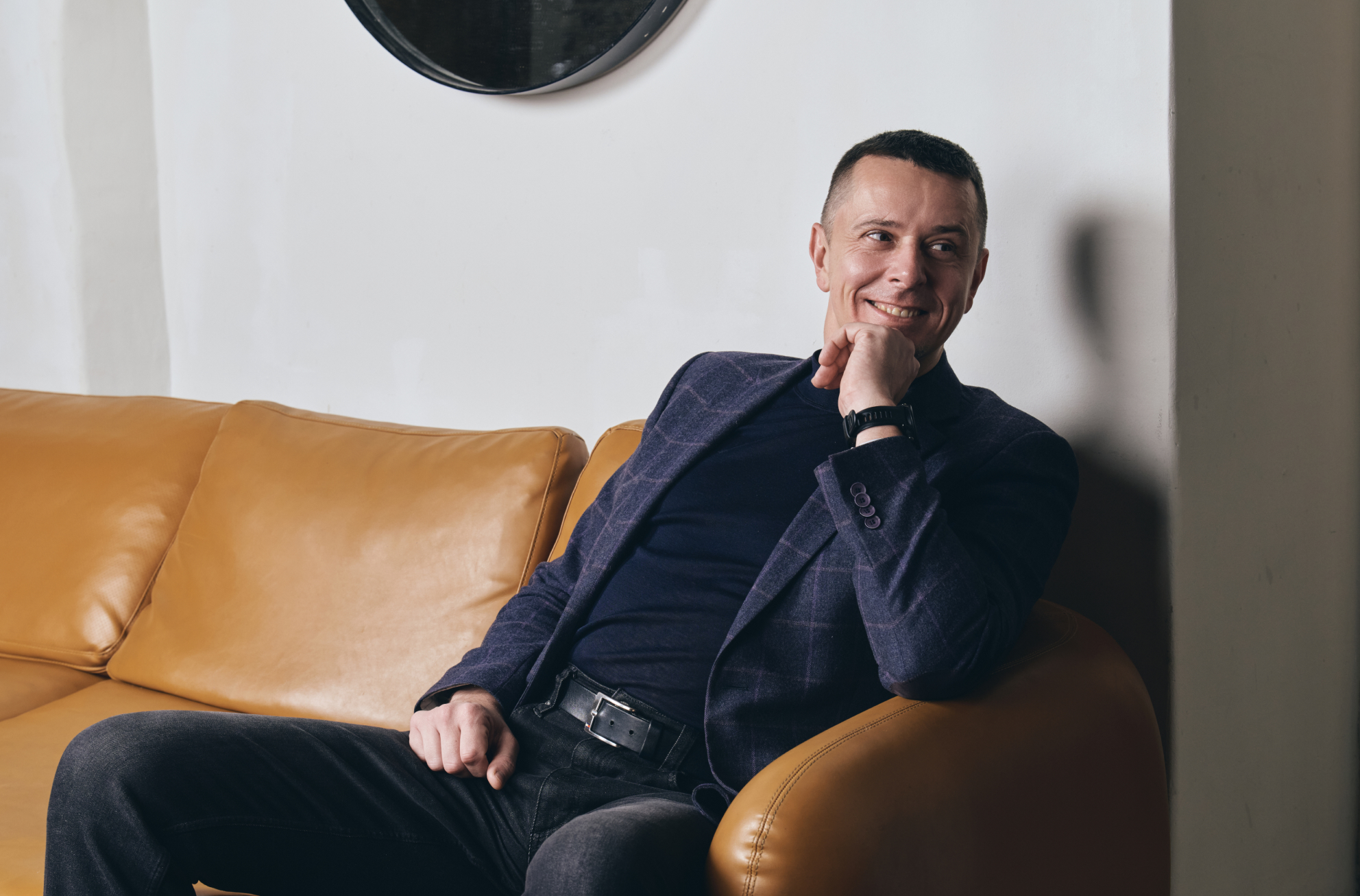 Даже при внедренном электронном документообороте есть бумажные документы