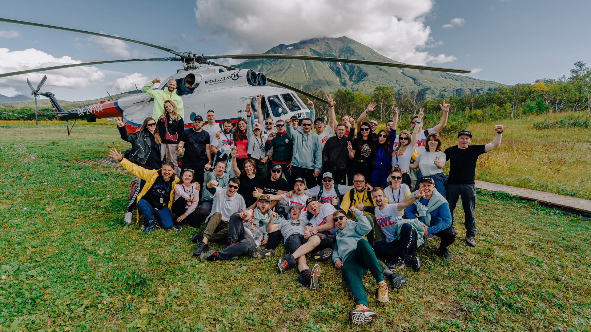 Вертолетная экскурсия на Камчатке от NEVEREND